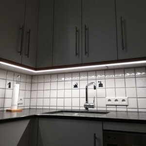 APTA 200 cm weiss milchig click mit Endkappen + 2 Stück Halter