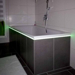 LED Fliesenprofil MOLA gestanzt gebürstet glänzend 200 cm milchig
